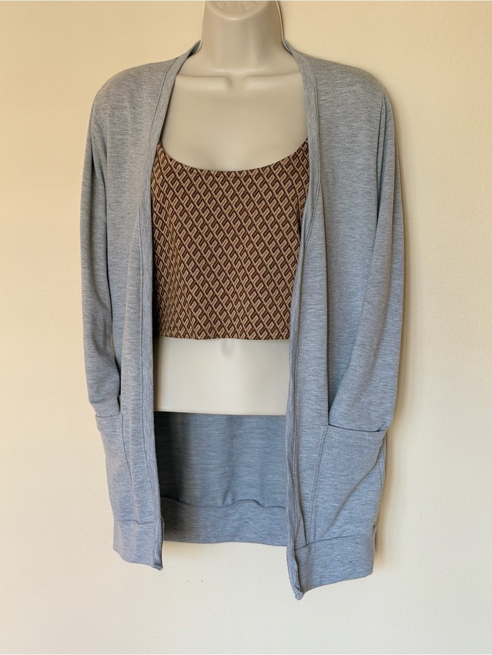 Small Grey Sweater - Picture 7 of 13